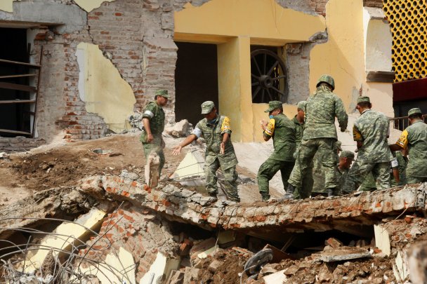 Число погибших в результате землетрясения в Мексике достигло 293 человек