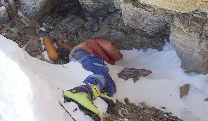 ШОК! Как живые: на Эльбрусе нашли альпинистов погибших десятки лет назад
