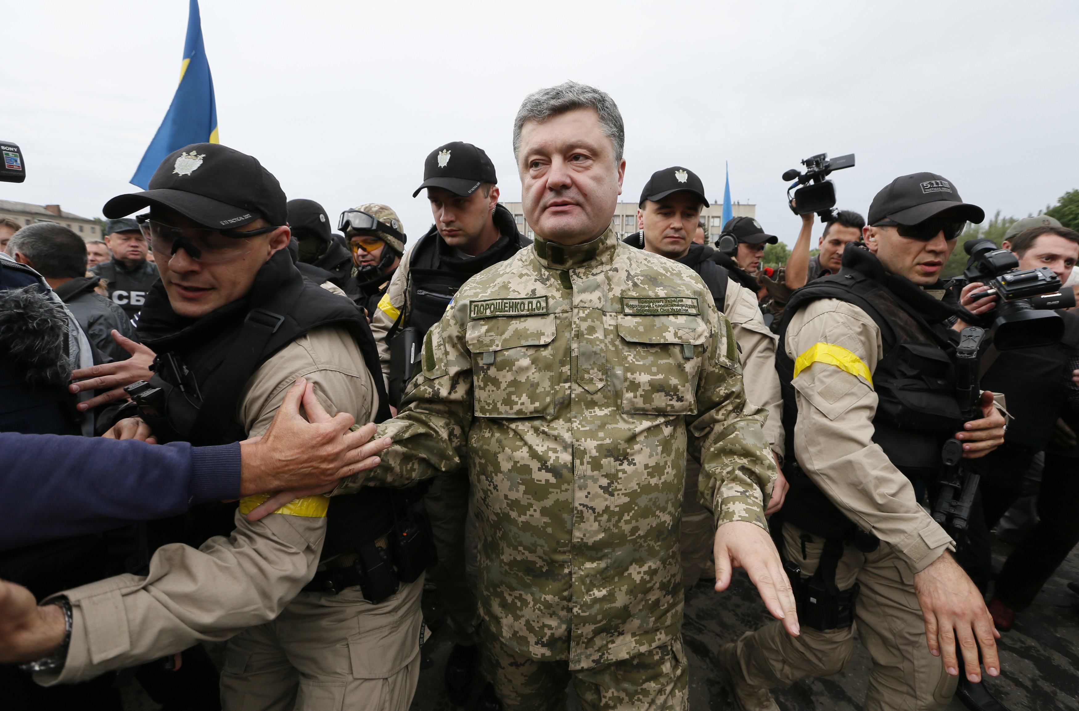 Украинцы уже готовы люстрировать Порошенко, Авакова и Гонтареву, – опрос