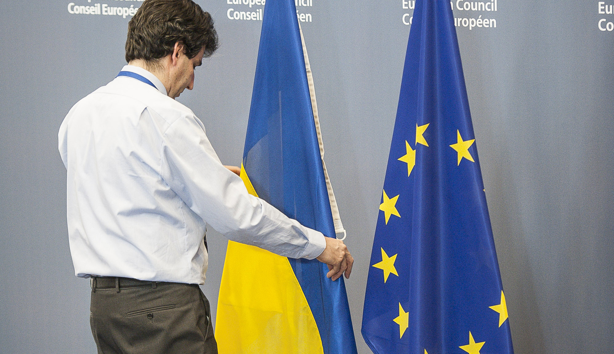 ВАЖНО! Европа поступила подло по отношению к Украине. Это отречение